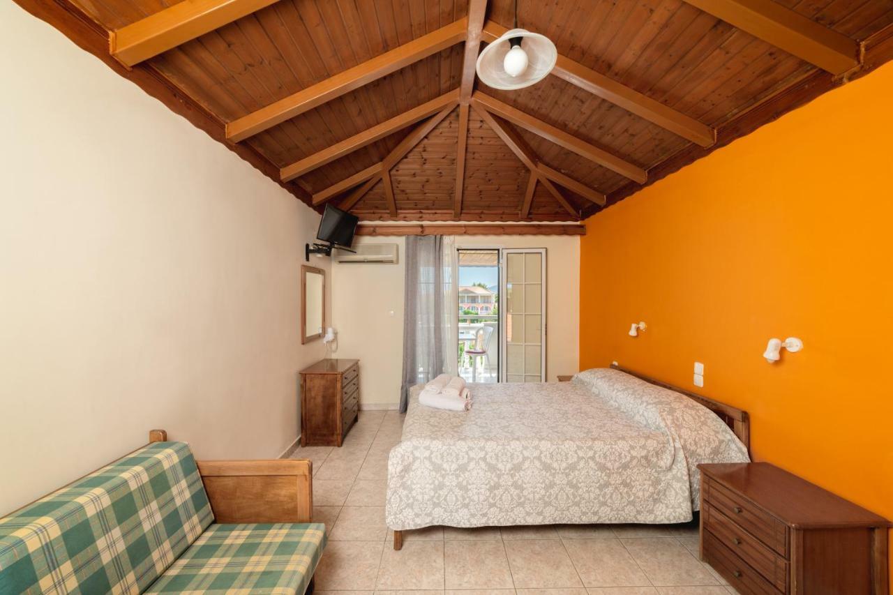 Georgina Inn Laganas Ngoại thất bức ảnh
